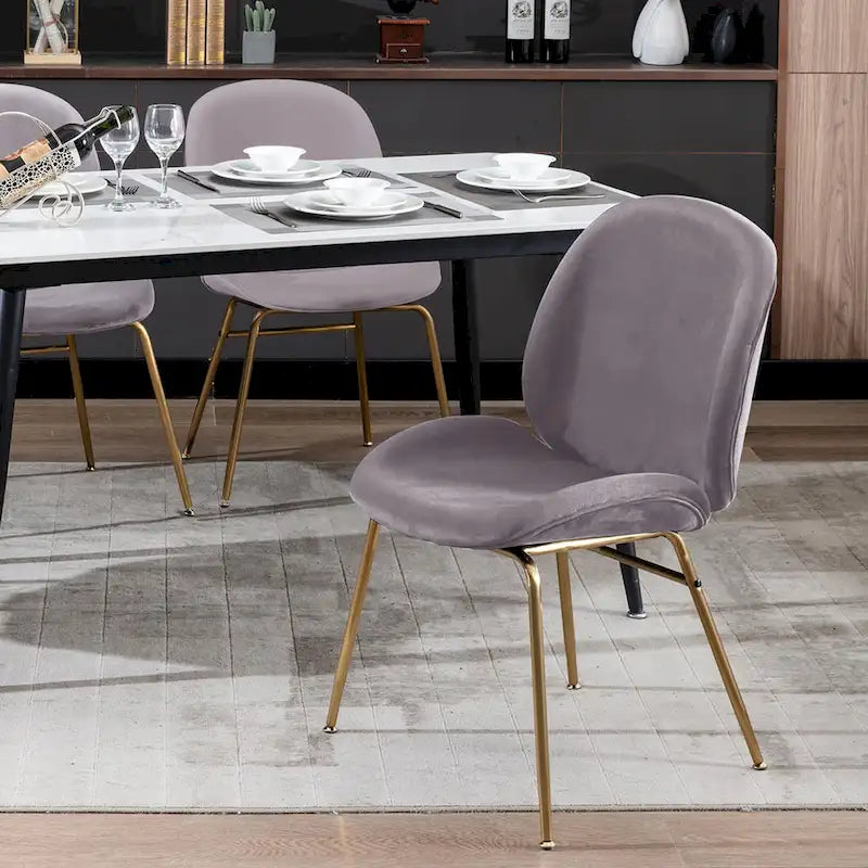Chaise de salle à manger en velours avec pieds dorés