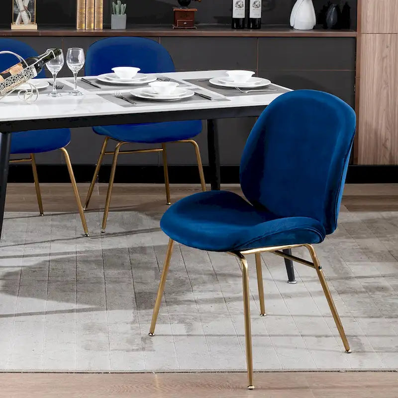 Chaise de salle à manger en velours avec pieds dorés