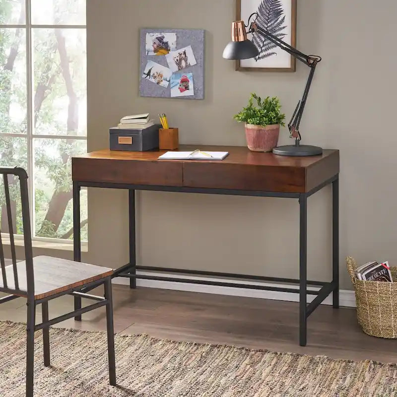 Bureau d'ordinateur d'écriture à domicile